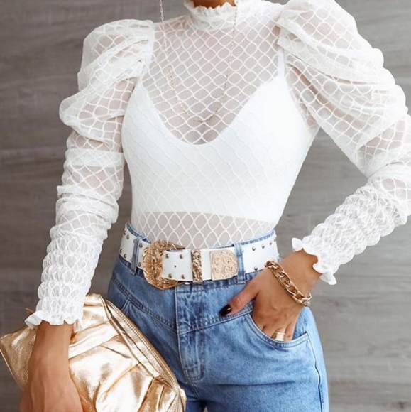 Frill Hem Puff Shoulder Blouse - Picture 3 of 8